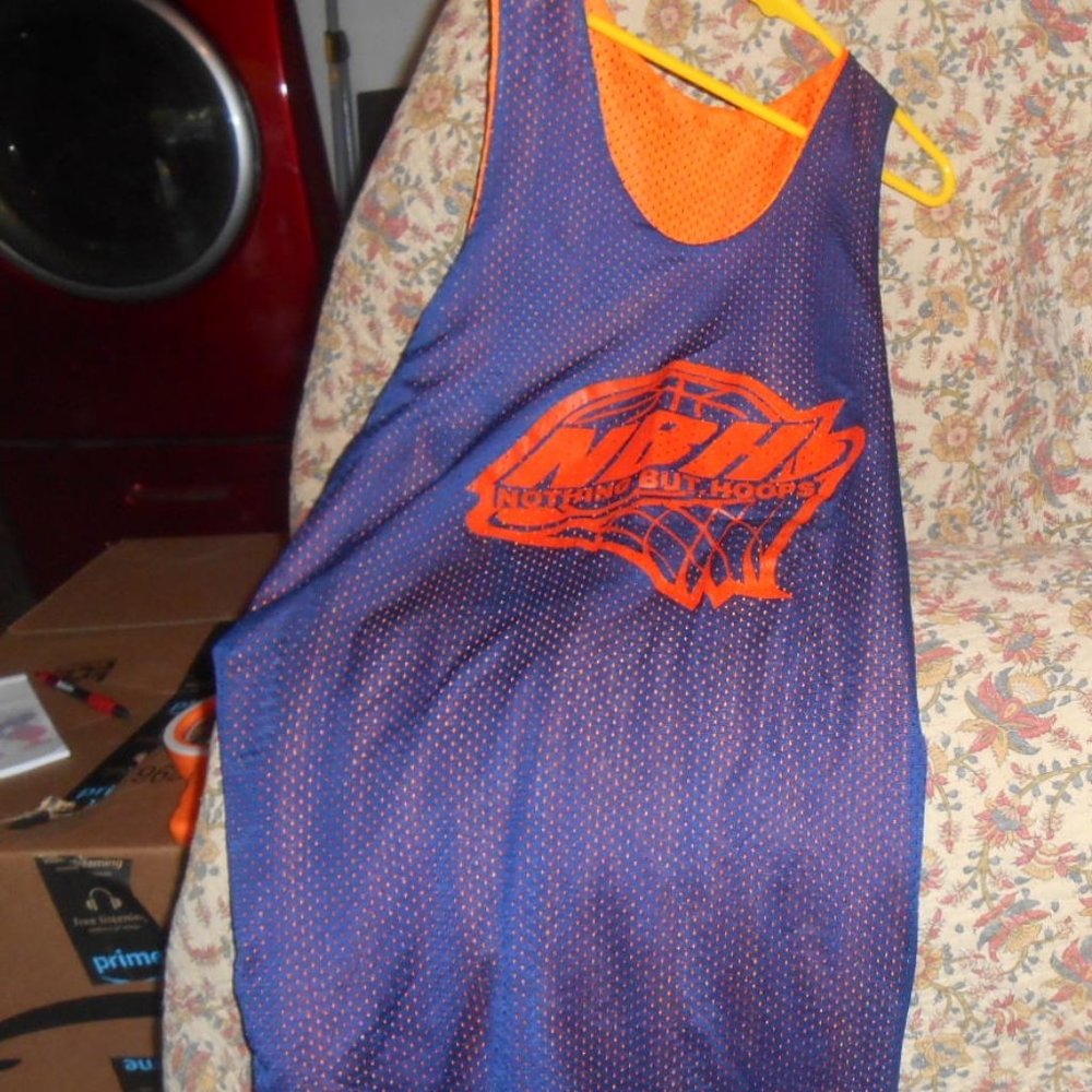 NBH mens athletic top
